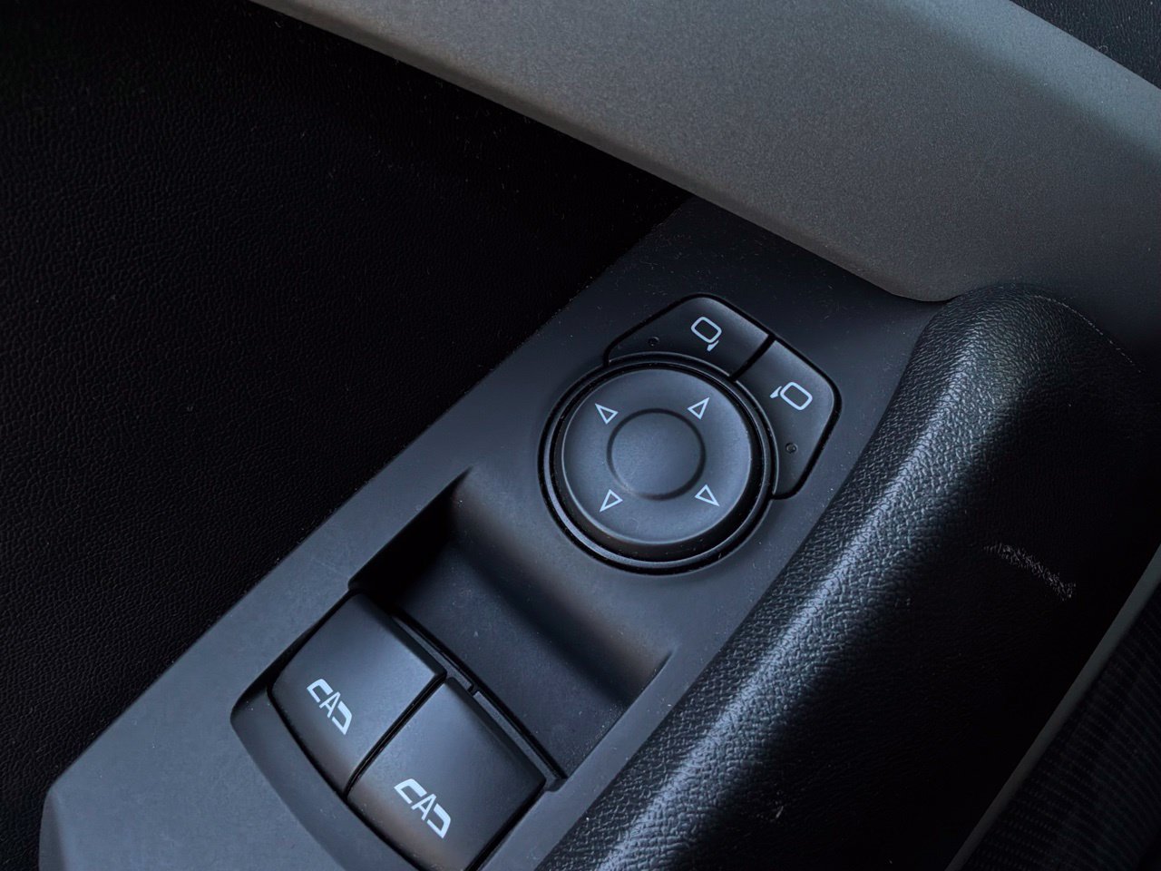 Used 2023 Chevrolet Camaro LT RWD image 22