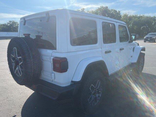 New 2025 Jeep Wrangler Sahara image 3