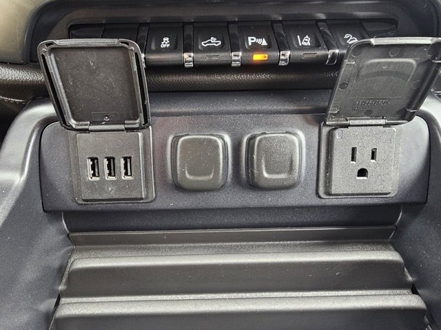 Used 2014 Chevrolet Silverado 1500 LTZ Z71 w/ LTZ Plus Package image 27