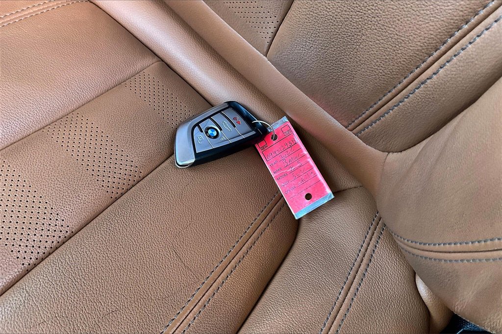 Used 2022 BMW X5 xDrive40i w/ Premium Package image 11