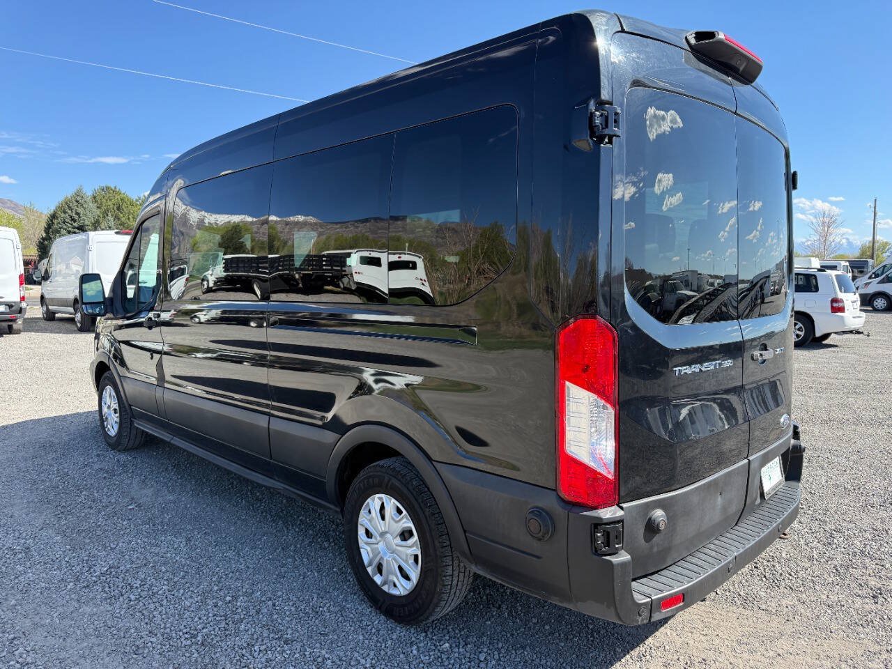 Used 2019 Ford Transit 350 XLT RWD image 5