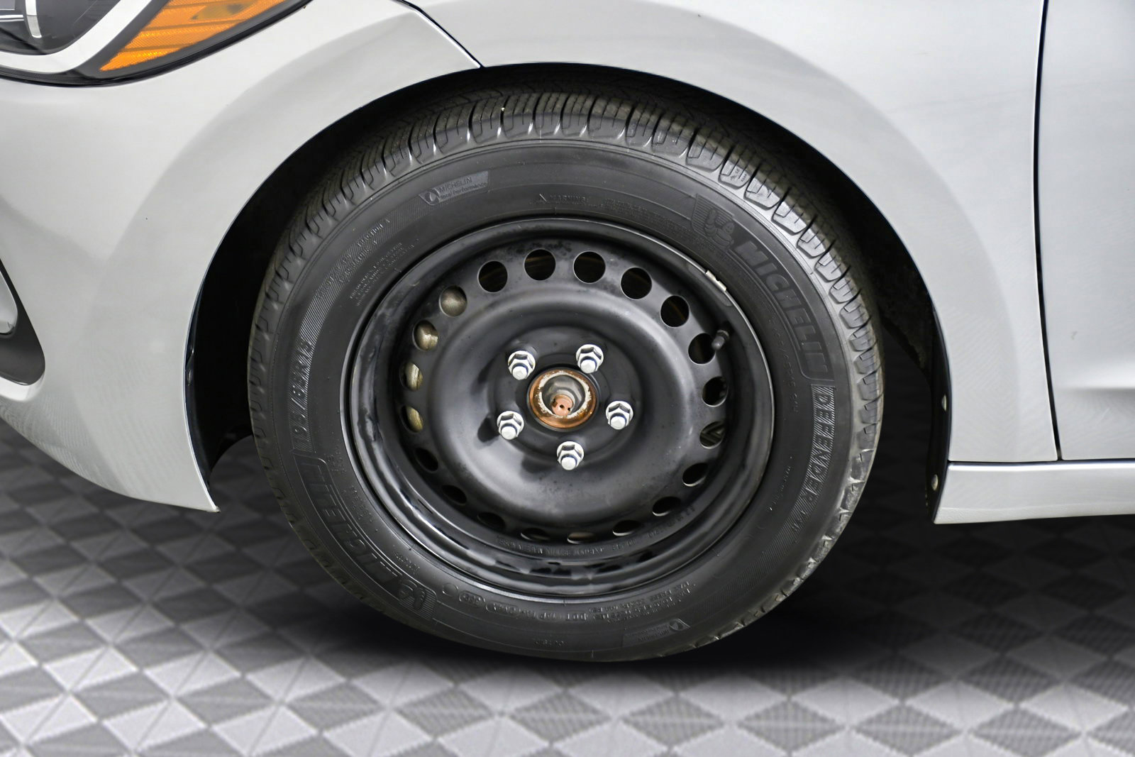 Used 2017 Hyundai Elantra SE image 27