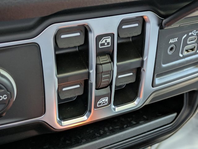 New 2025 Jeep Gladiator Sport image 20