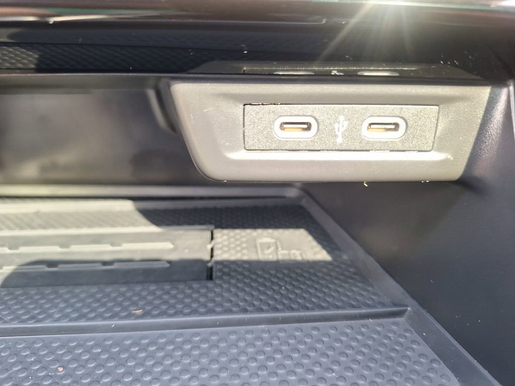 Used 2025 Volkswagen Jetta GLI Autobahn image 16