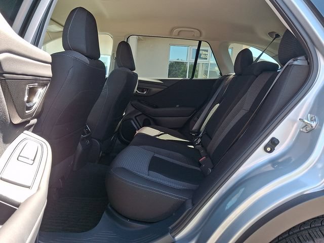 Certified 2025 Subaru Outback Premium AWD/4WD image 10