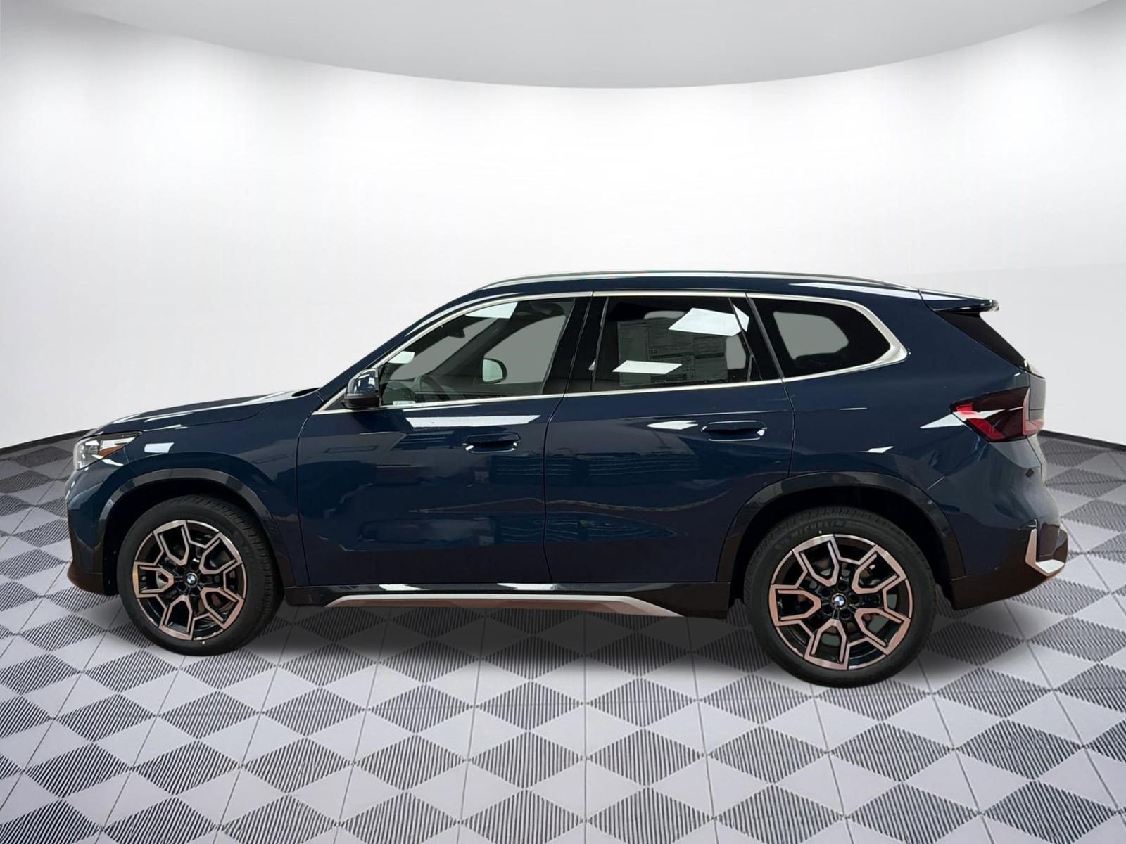 Used 2026 BMW X1 xDrive28i w/ Convenience Package AWD/4WD image 2