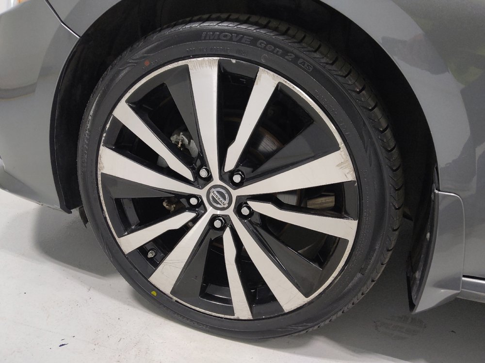 Used 2021 Nissan Altima 2.5 SR w/ SR Premium Package image 31