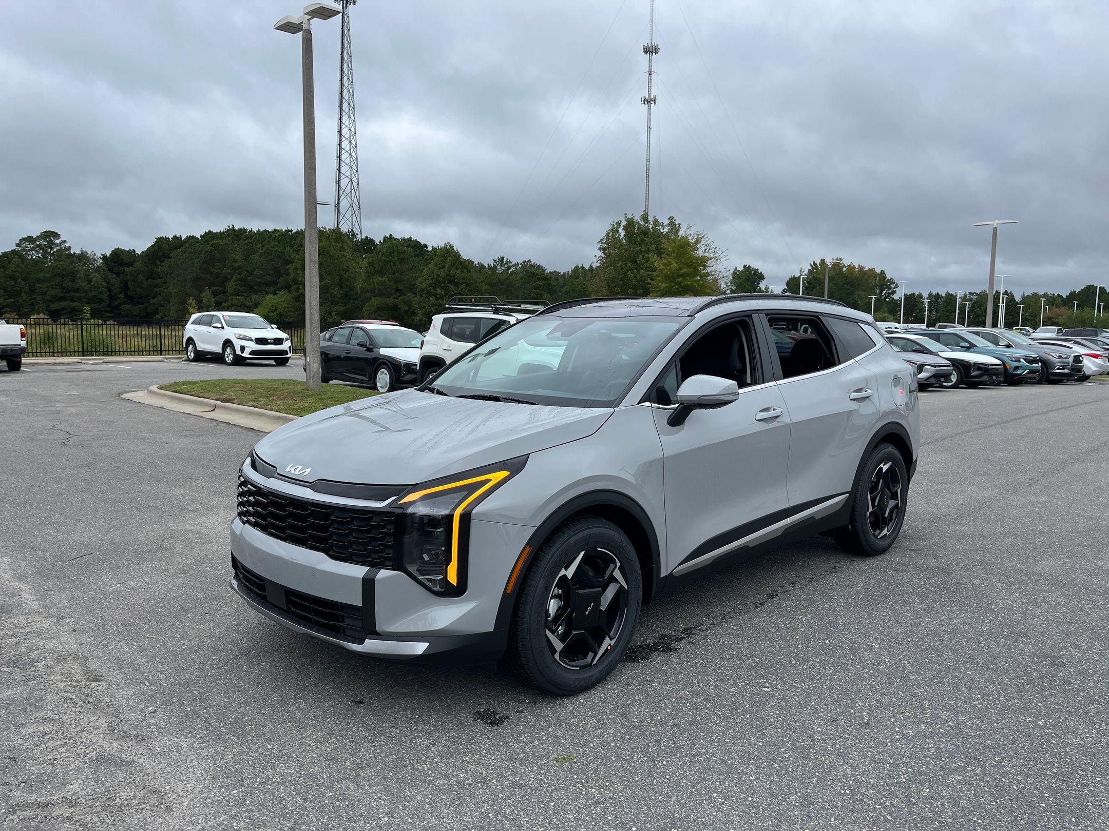 New 2026 Kia Sportage EX image 3