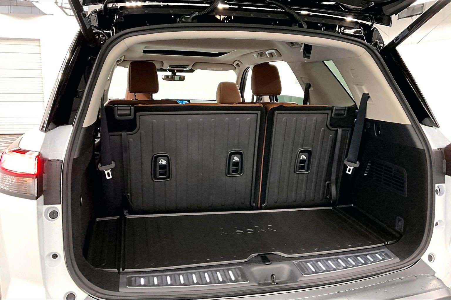 New 2026 Nissan Pathfinder Platinum AWD/4WD image 86