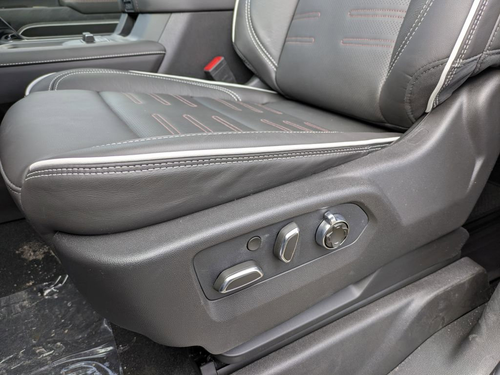 New 2026 GMC Sierra 2500 AT4X w/ Snow Plow Prep/Camper Package AWD/4WD image 13