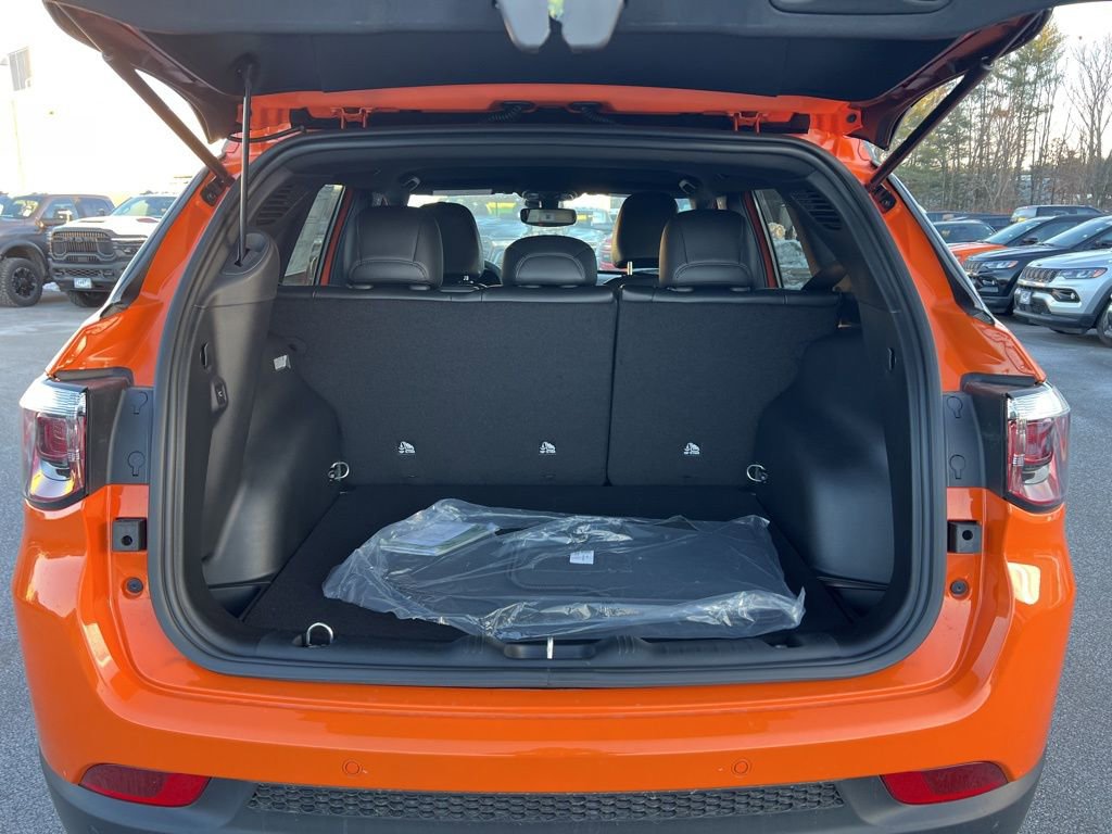 New 2026 Jeep Compass Limited image 14