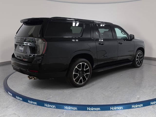 Used 2025 Chevrolet Suburban RST w/ Comfort Package AWD/4WD image 6