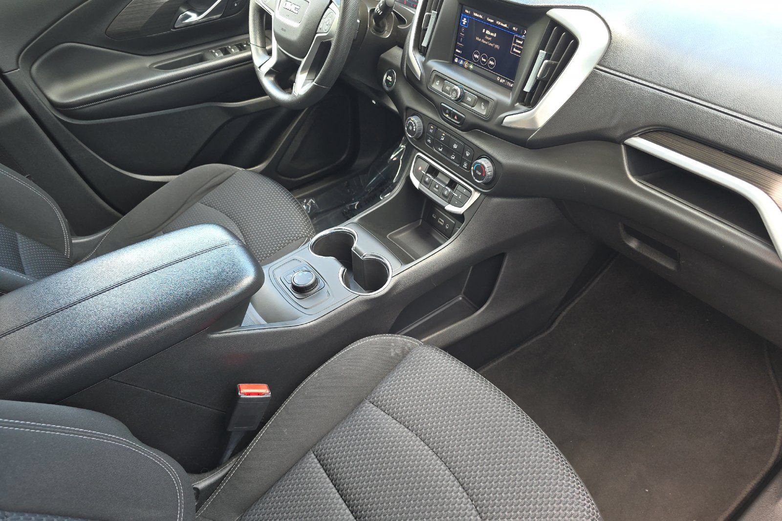 Used 2022 GMC Terrain SLE AWD/4WD image 16