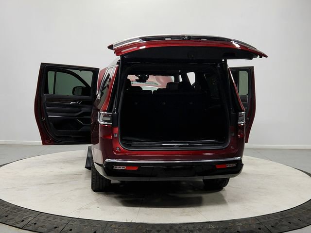 Used 2023 Jeep Grand Wagoneer L Series II image 14