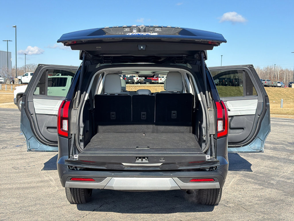 Certified 2025 Ford Expedition Max Platinum w/ Platinum Ultimate Package image 44