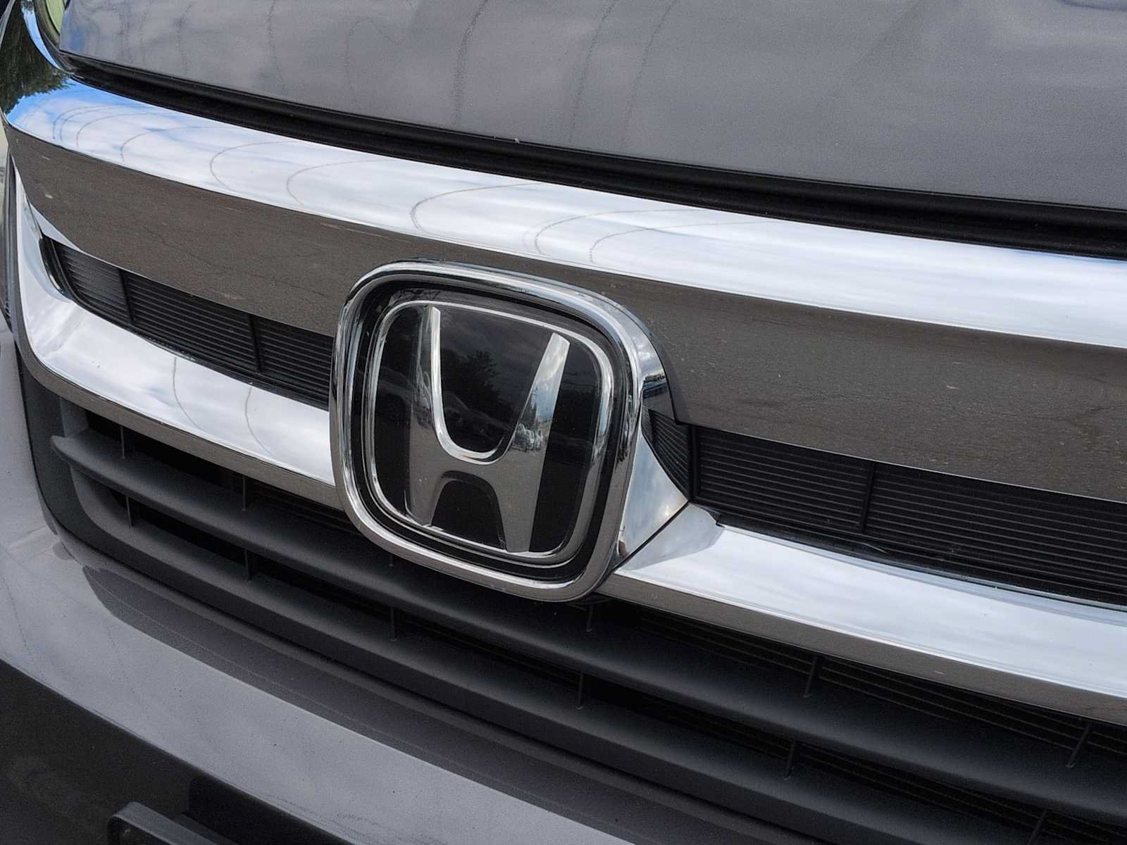 Used 2019 Honda Pilot EX-L image 12