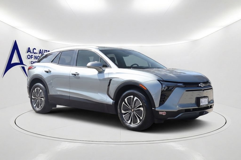 Used 2024 Chevrolet Blazer EV LT AWD/4WD image 3