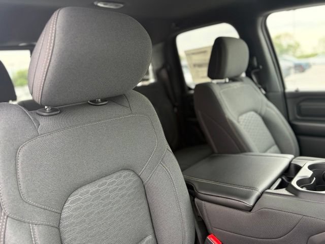 New 2026 RAM 1500 Express AWD/4WD image 28
