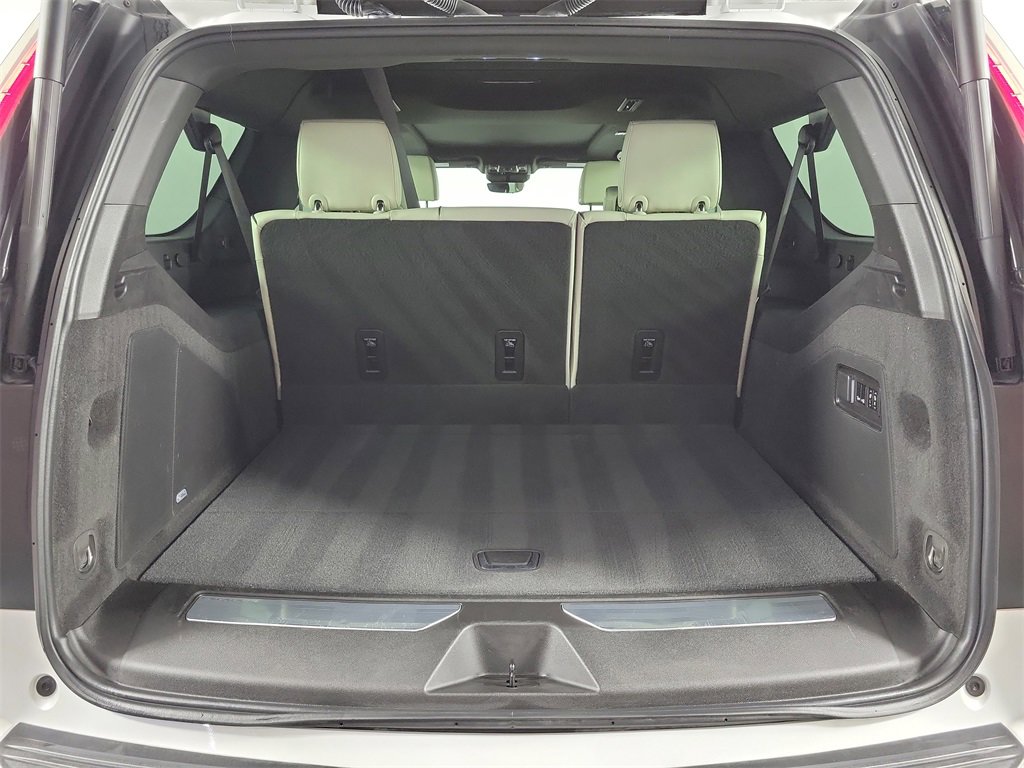 Certified 2023 Cadillac Escalade ESV Sport w/ LPO, ONYX Package image 8
