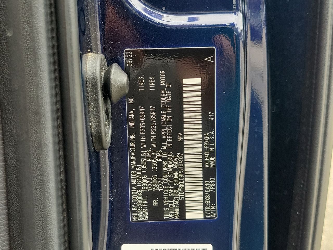 Used 2023 Toyota Sienna XLE FWD image 33