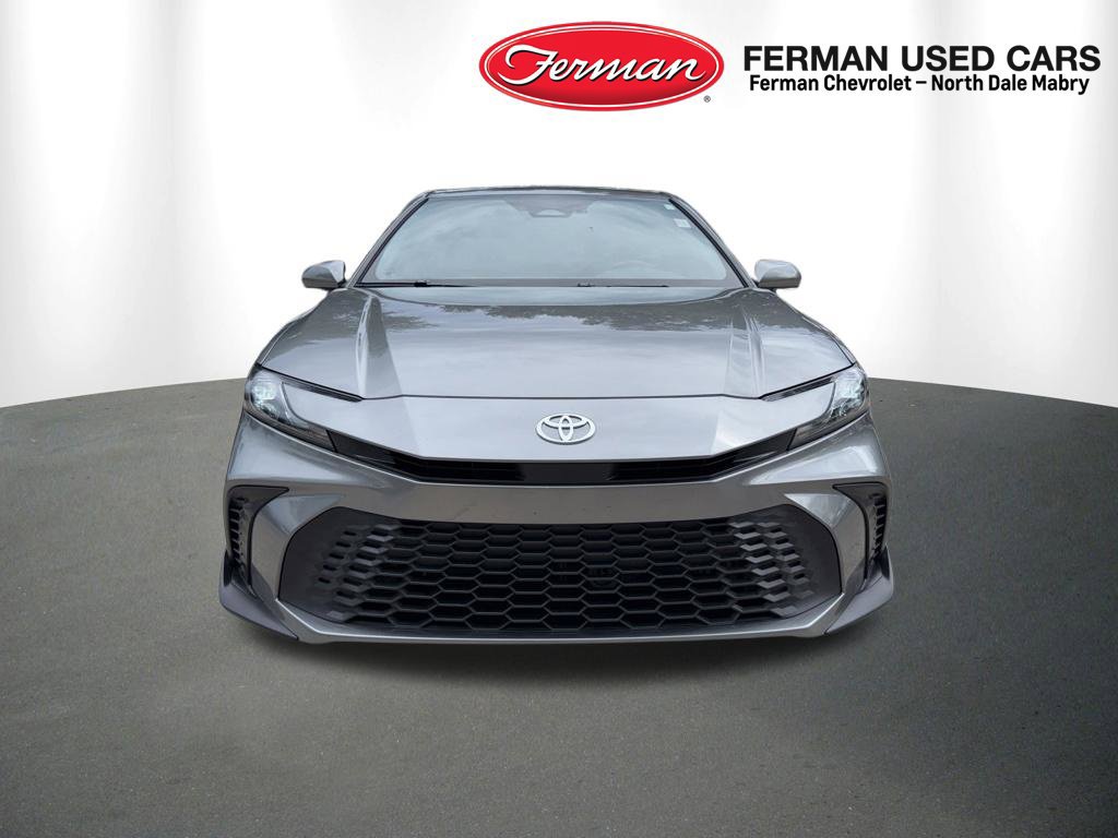 Used 2025 Toyota Camry SE FWD image 7