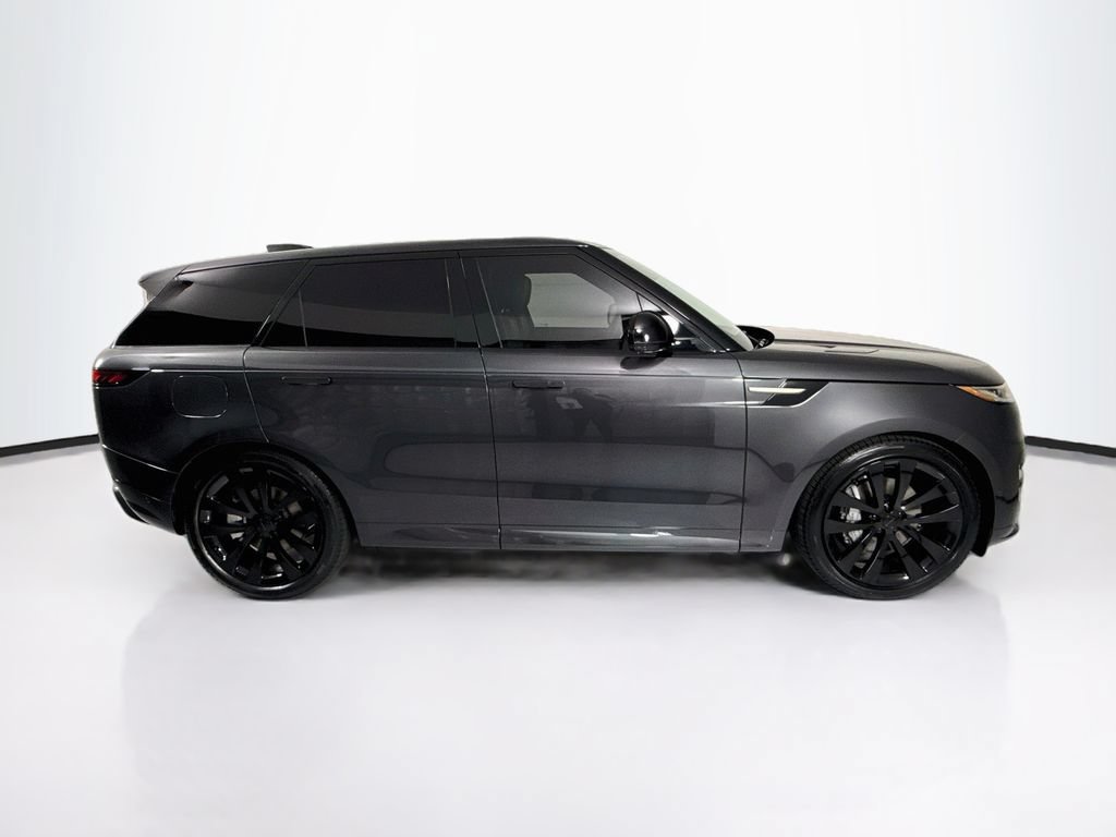 New 2026 Land Rover Range Rover Sport Dynamic SE AWD/4WD image 4