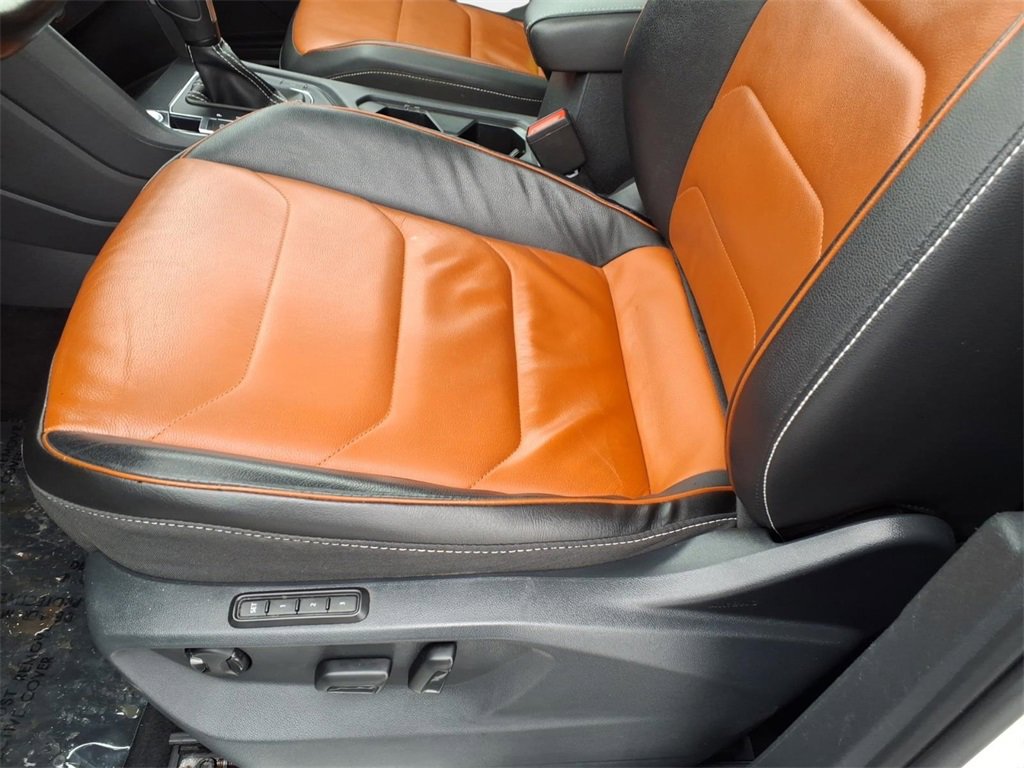 Used 2021 Volkswagen Tiguan SEL Premium R-Line image 17