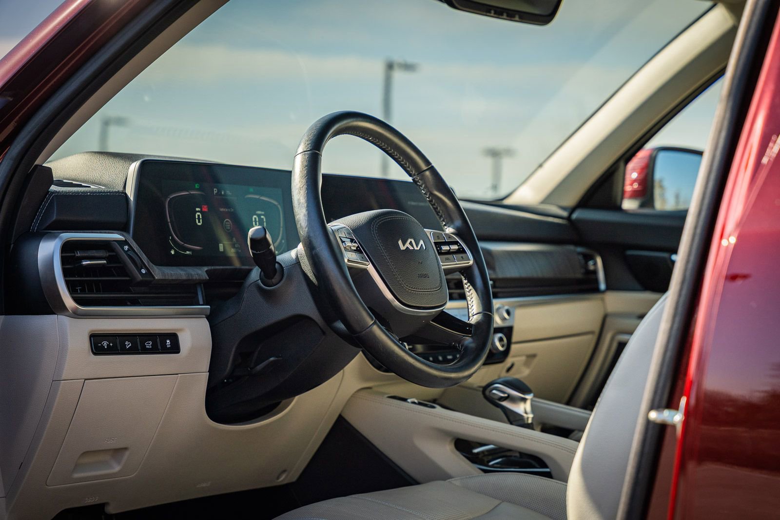 Used 2023 Kia Telluride EX w/ EX Captain's Chair Package image 20