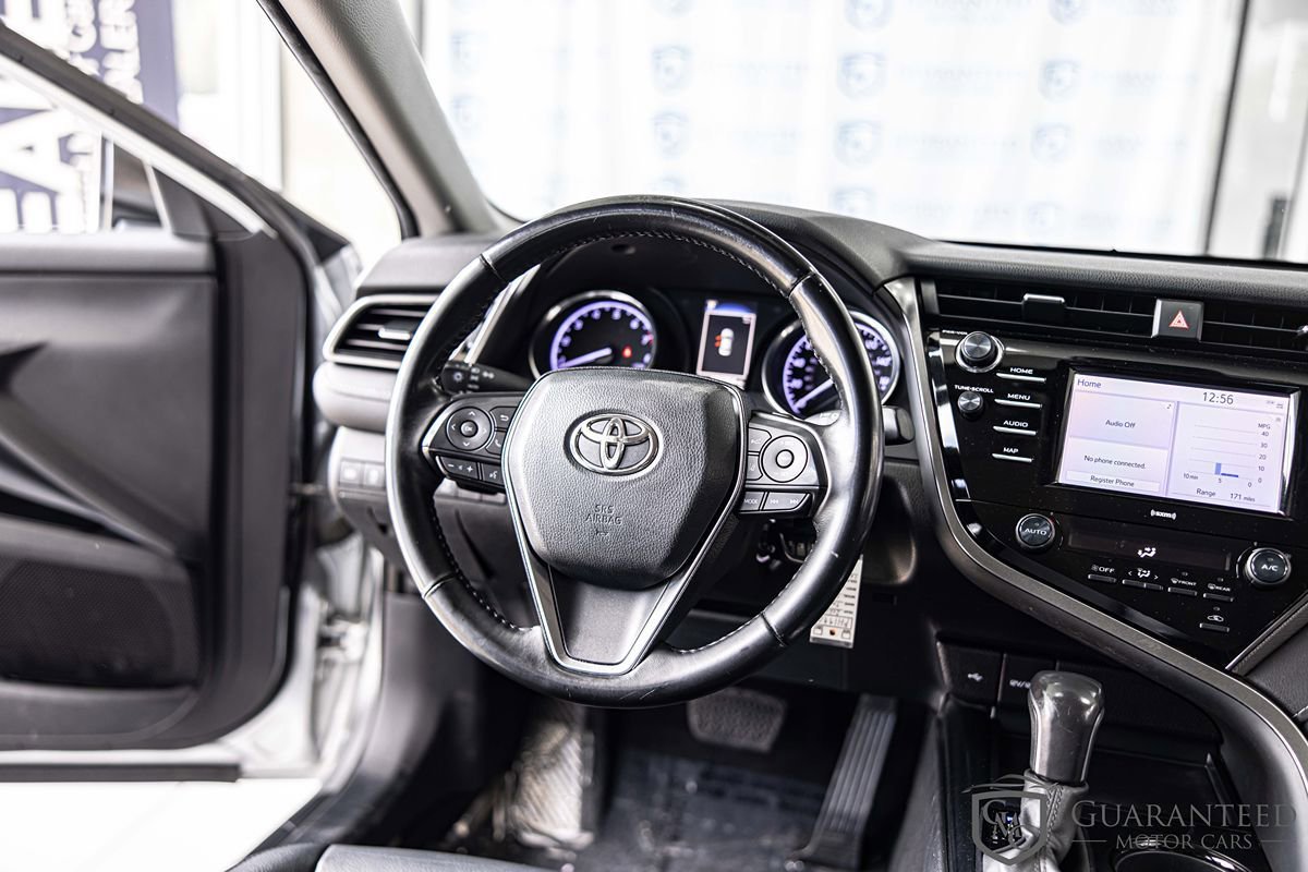 Used 2020 Toyota Camry SE FWD image 34