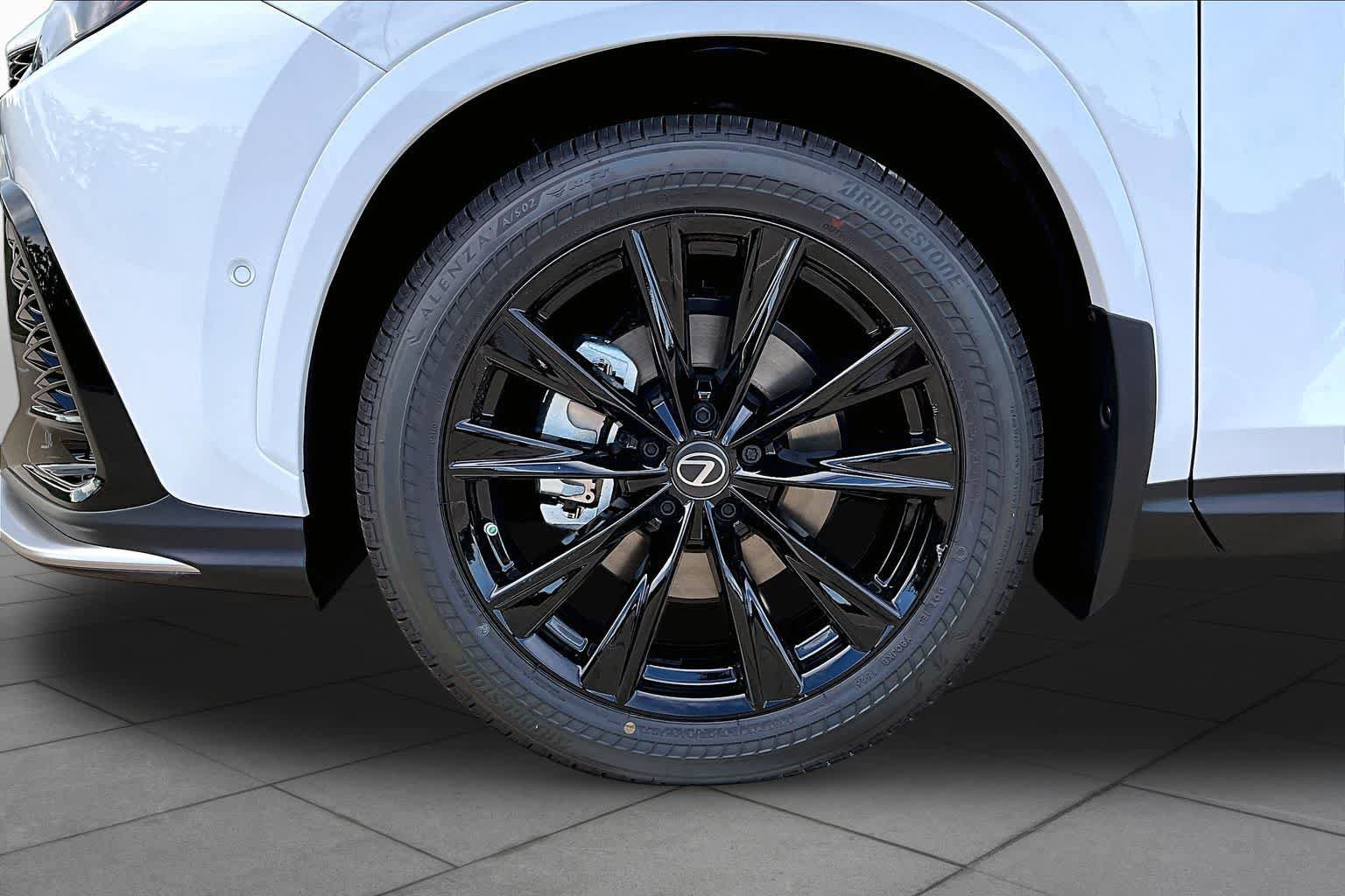New 2026 Lexus NX 350 F Sport AWD/4WD image 11