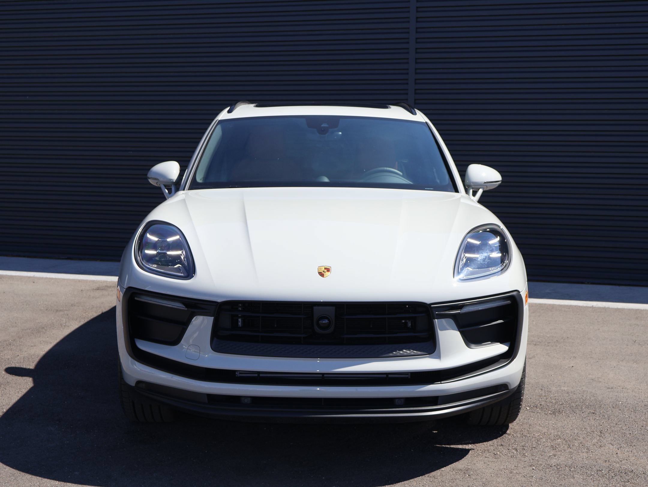 New 2026 Porsche Macan AWD/4WD image 6