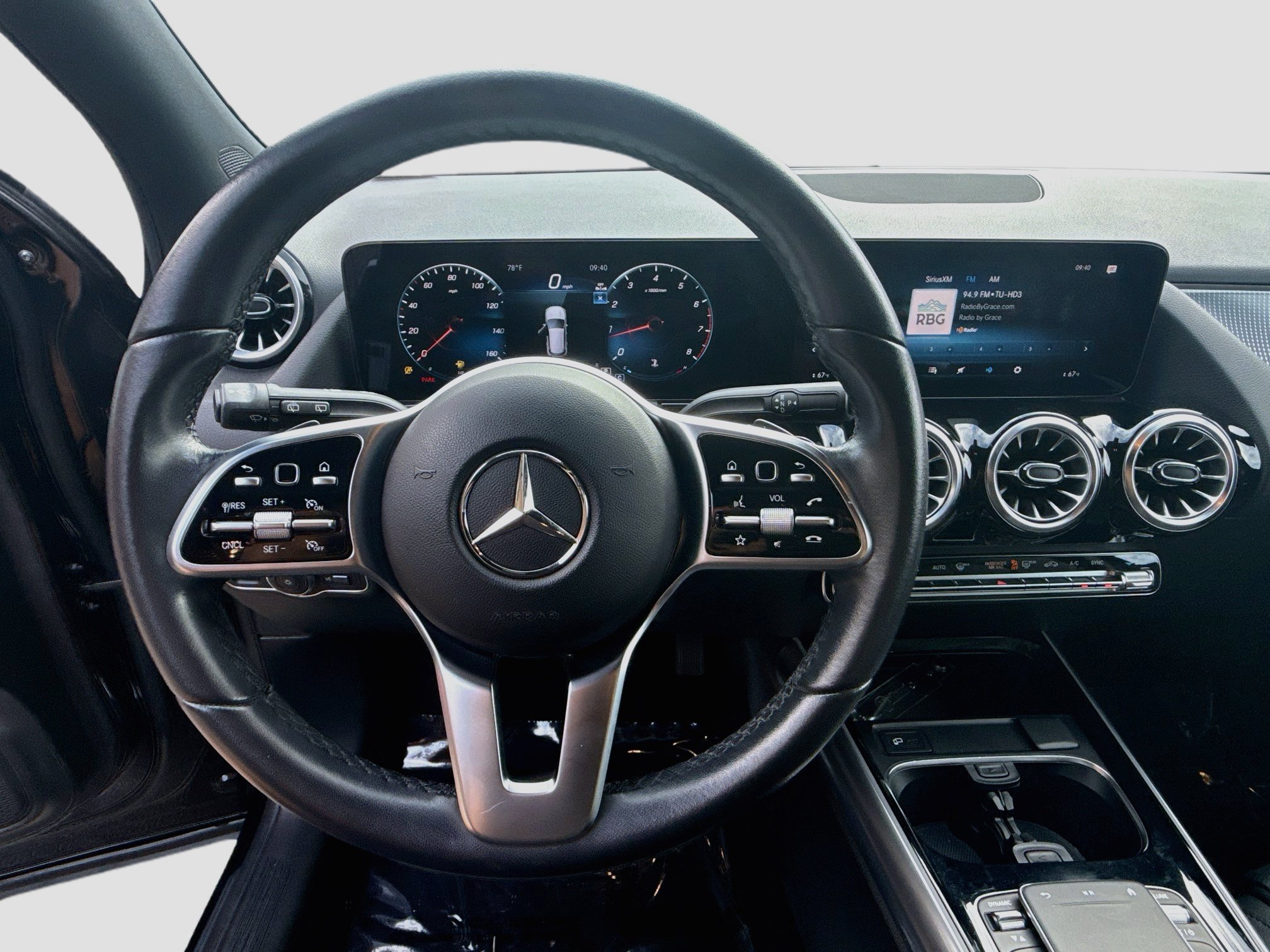 Used 2023 Mercedes-Benz GLA 250 w/ Premium Package image 8