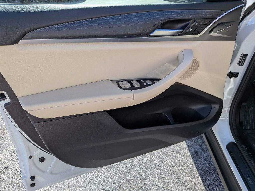 Used 2024 BMW X3 sDrive30i w/ Premium Package image 10