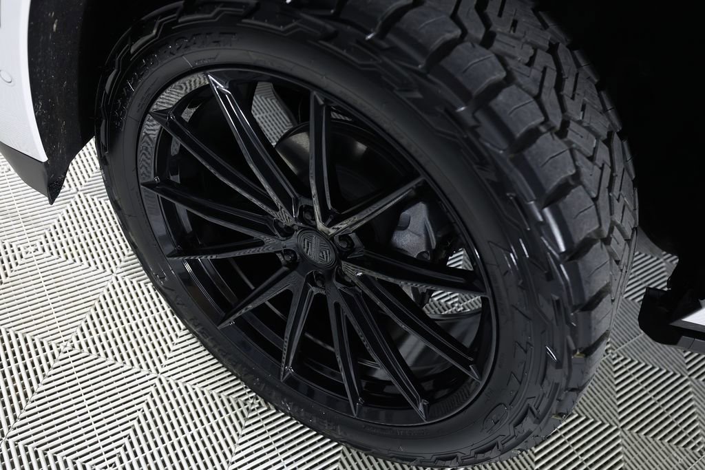 Used 2026 GMC Yukon XL Denali Ultimate w/ LPO, Illumination Package image 51