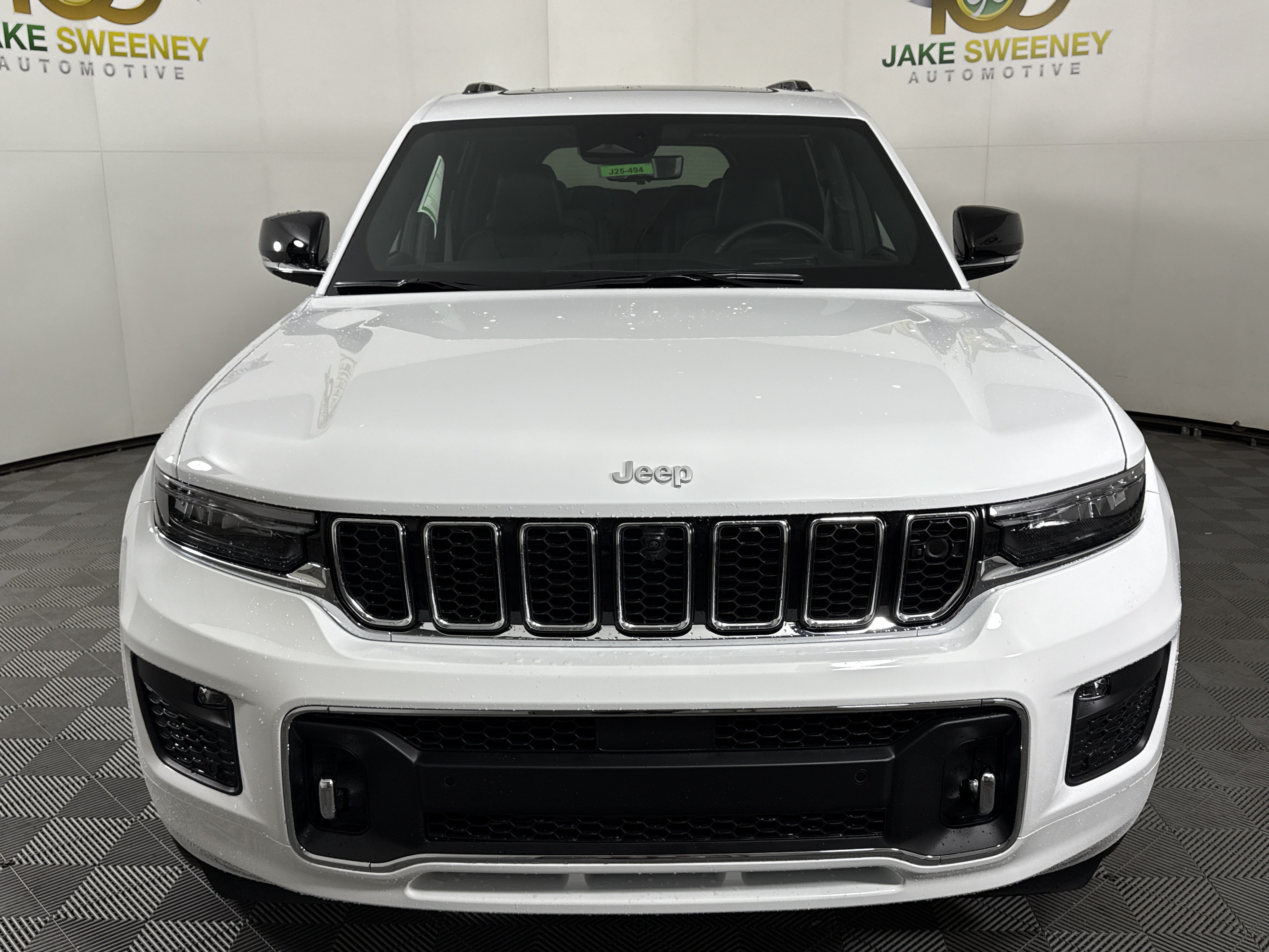 New 2025 Jeep Grand Cherokee L Overland w/ Advanced Protech Group III AWD/4WD image 3