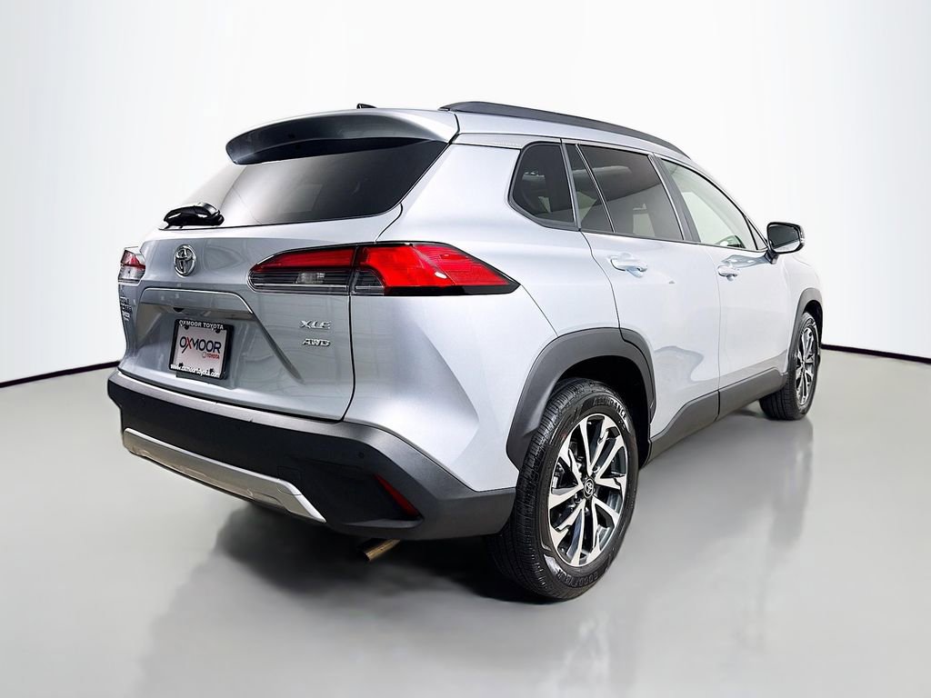 Certified 2025 Toyota Corolla Cross XLE image 7