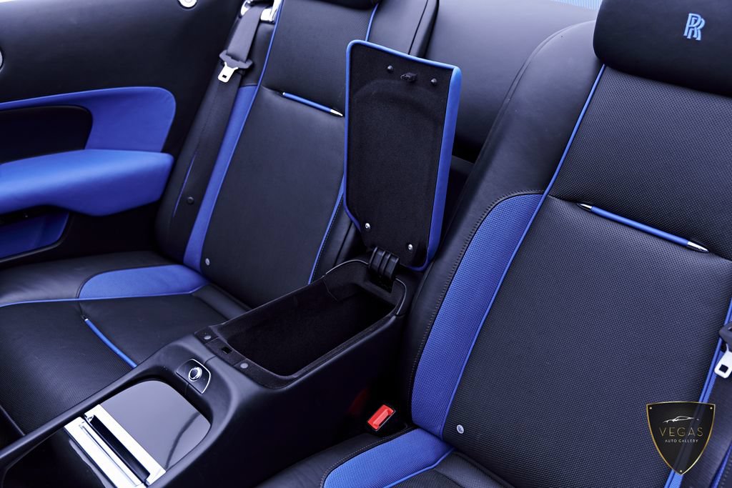 Used 2019 Rolls-Royce Dawn RWD image 63