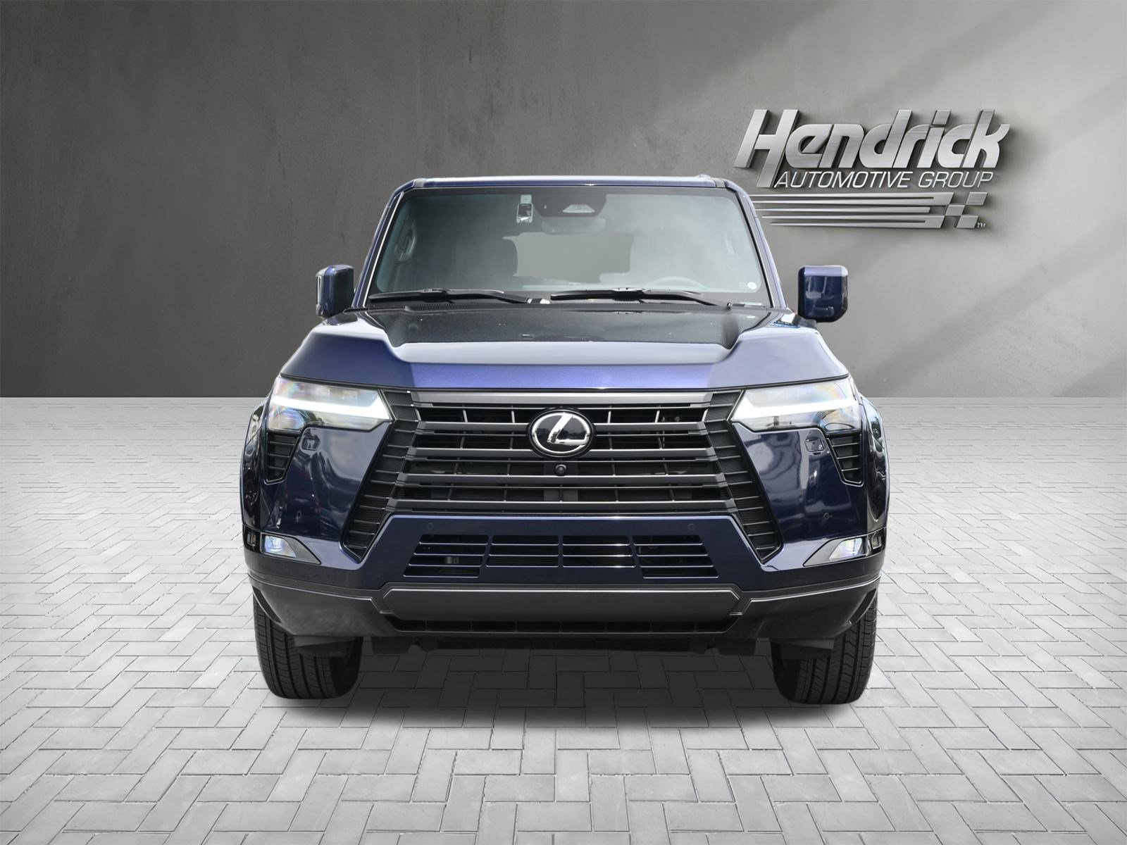 Used 2026 Lexus GX 550 w/ Accessory Package (2T) AWD/4WD image 3