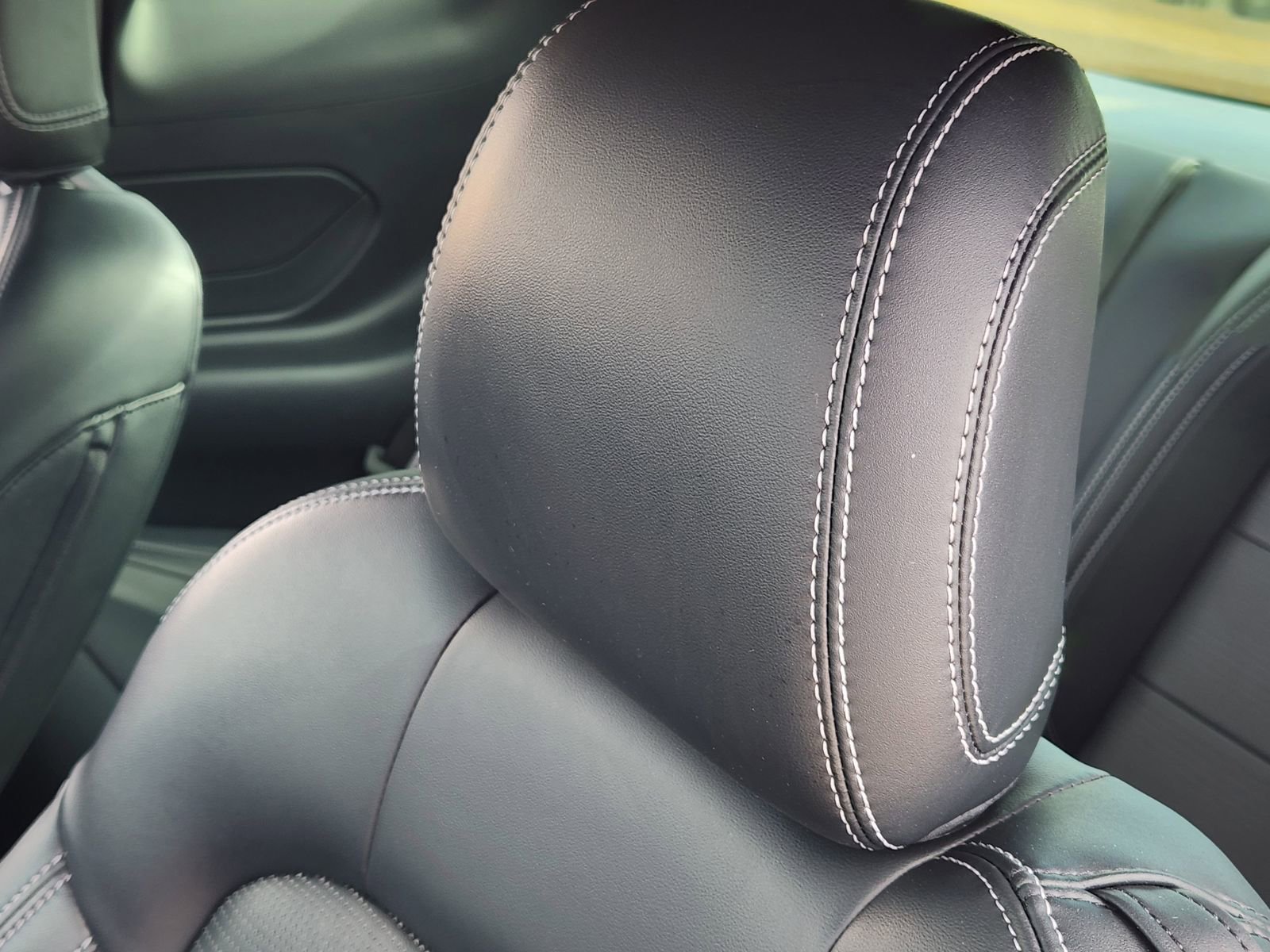 Used 2024 Ford Mustang GT Premium image 19