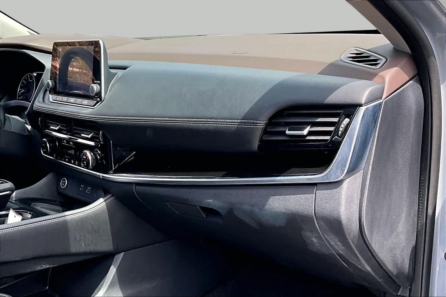 Certified 2022 Nissan Rogue SL FWD image 19