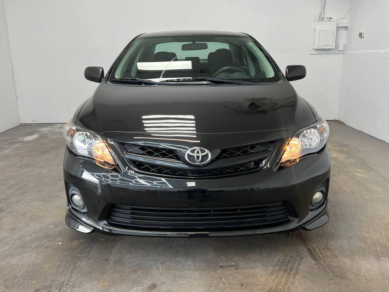 Used 2011 Toyota Corolla S FWD image 2