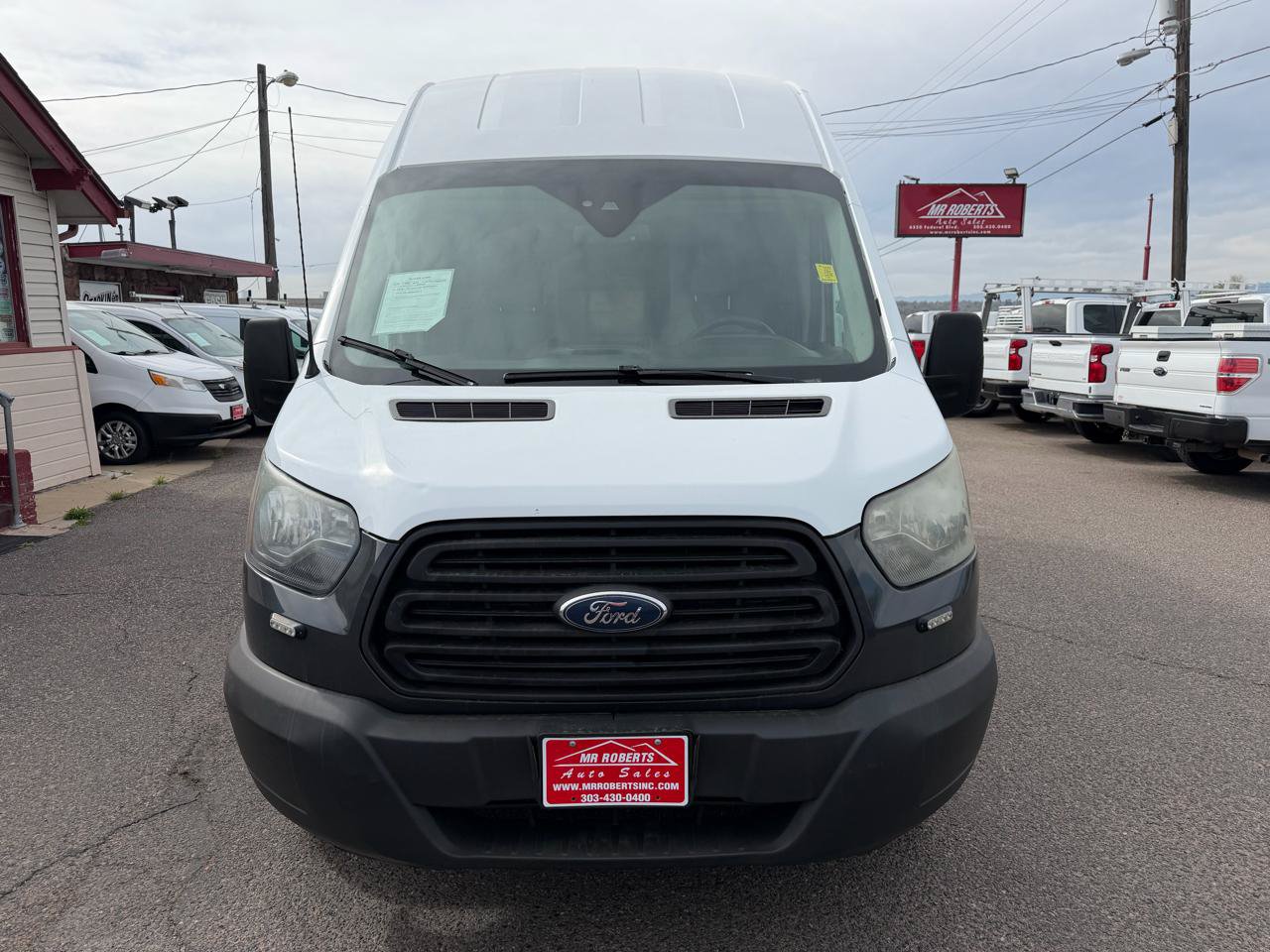 Used 2017 Ford Transit 250 148 High Roof RWD image 3