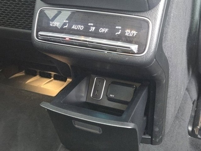 Used 2023 Mercedes-Benz GLS 450 4MATIC image 44