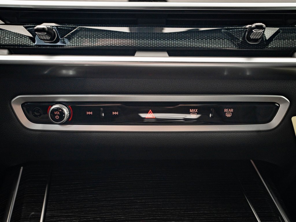 New 2026 BMW X7 xDrive40i w/ M Sport Package image 39