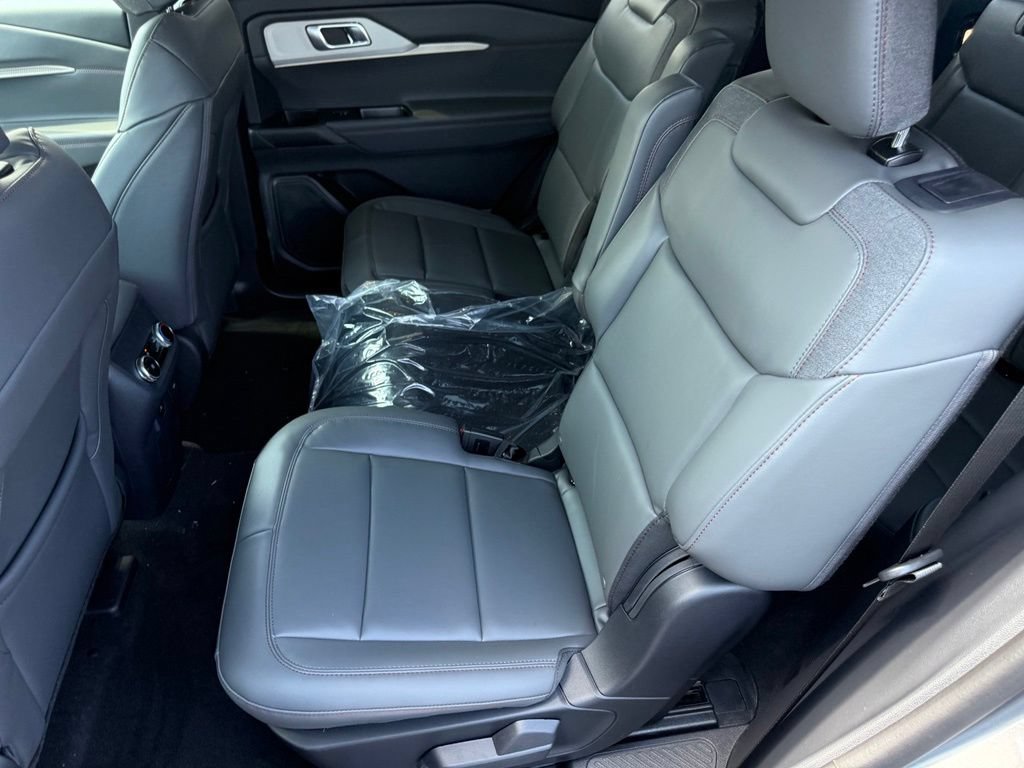 New 2026 Ford Explorer Active w/ Active Comfort Package AWD/4WD image 28
