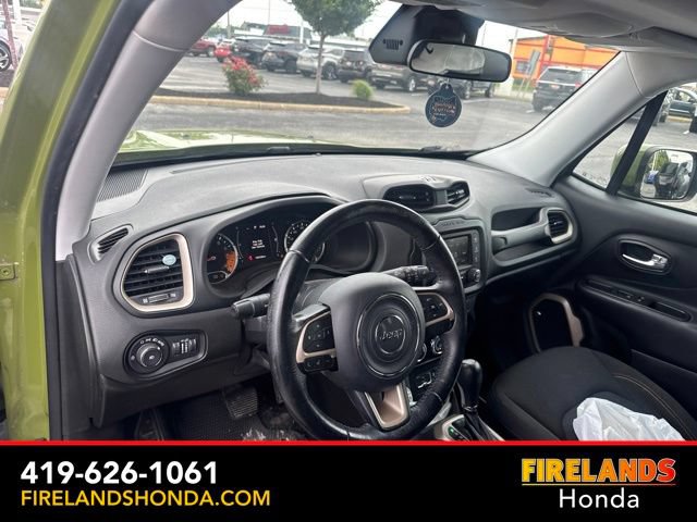 Used 2016 Jeep Renegade 75th Anniversary FWD image 19
