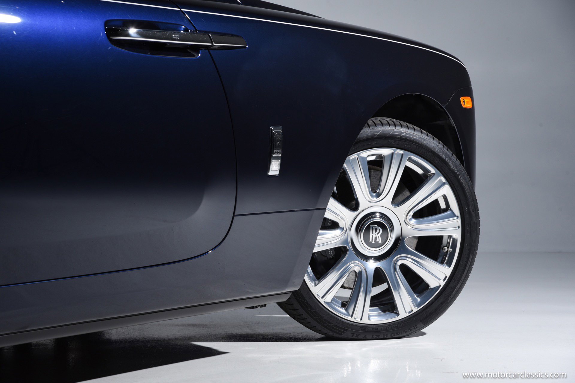 Used 2016 Rolls-Royce Dawn image 20