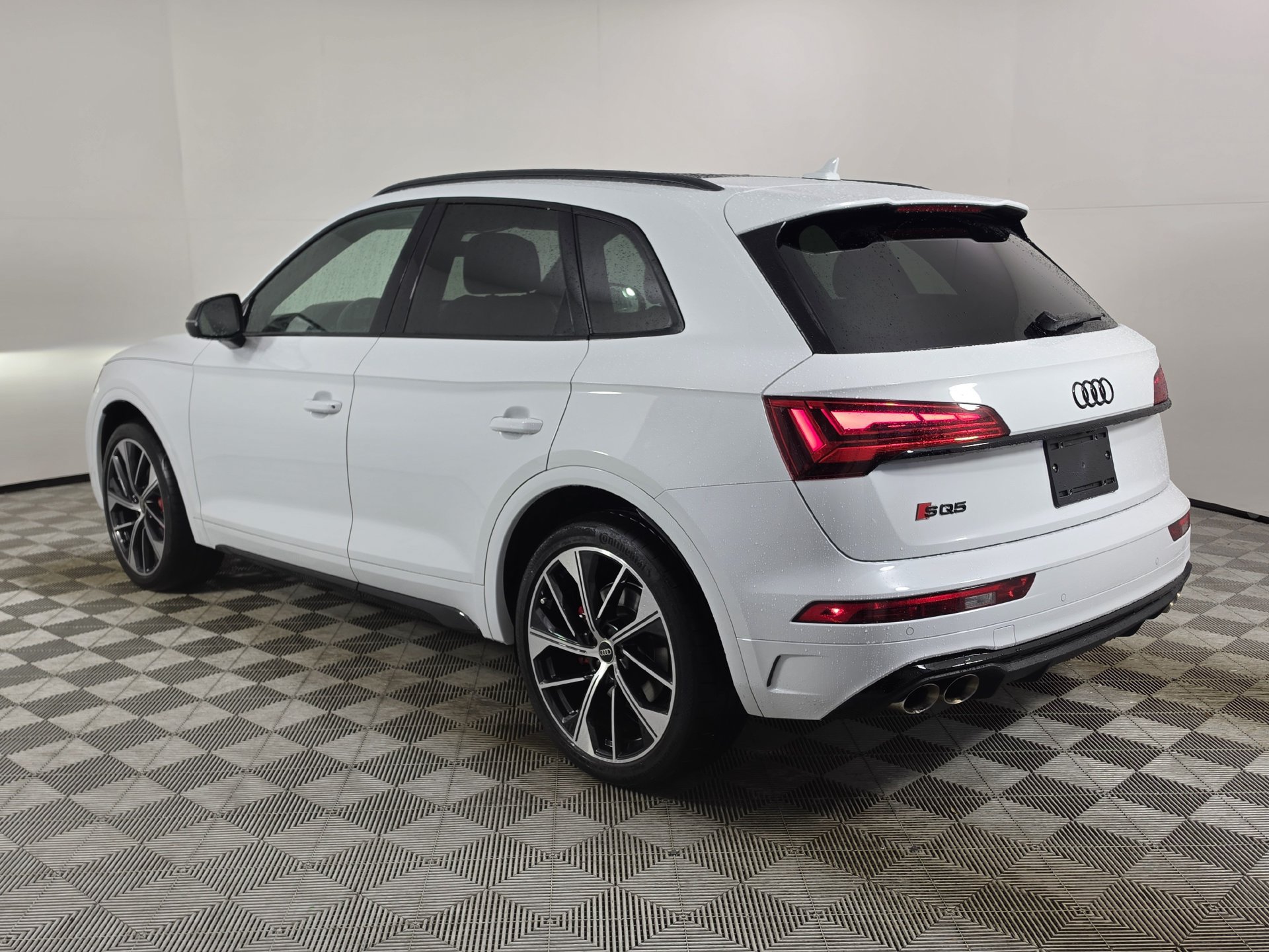 Certified 2024 Audi SQ5 Premium Plus AWD/4WD image 41