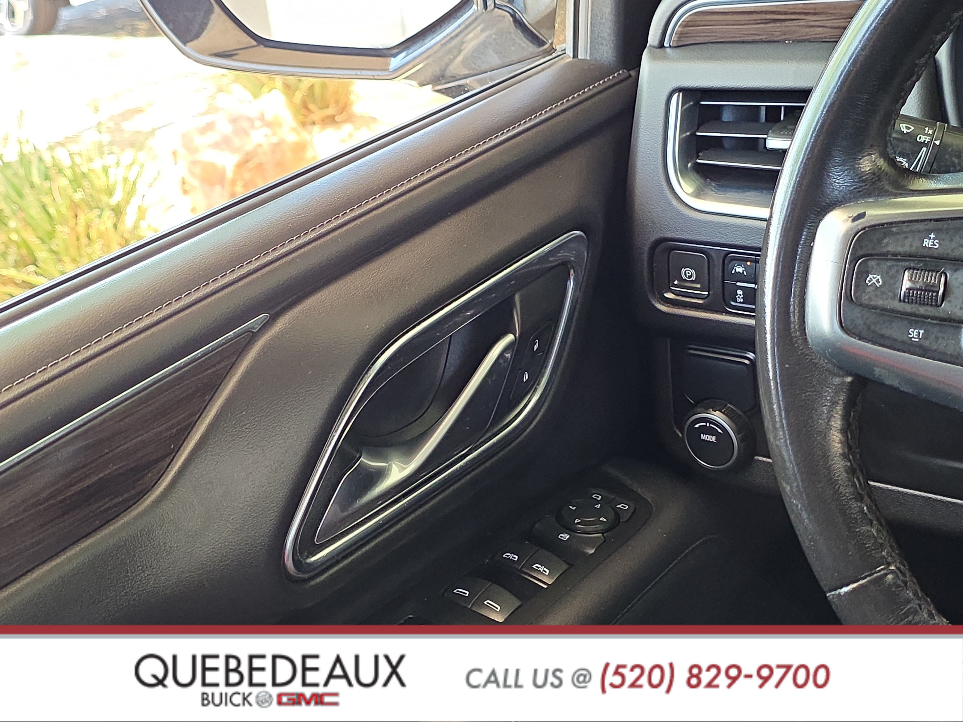 Used 2022 Chevrolet Suburban LT RWD image 18