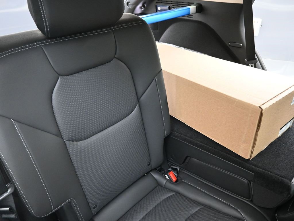 New 2026 Genesis GV70 2.5T image 16